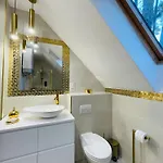 Mewa Apartman *